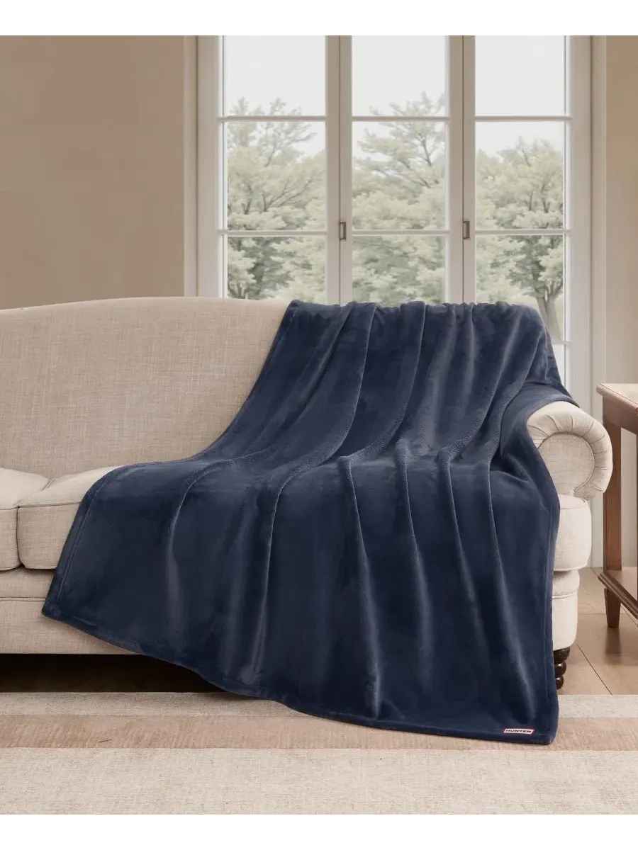 Пледы Coco Flannel Ultra Plush, 127 x 178 см Hunter — изображение 1 из 5, синий