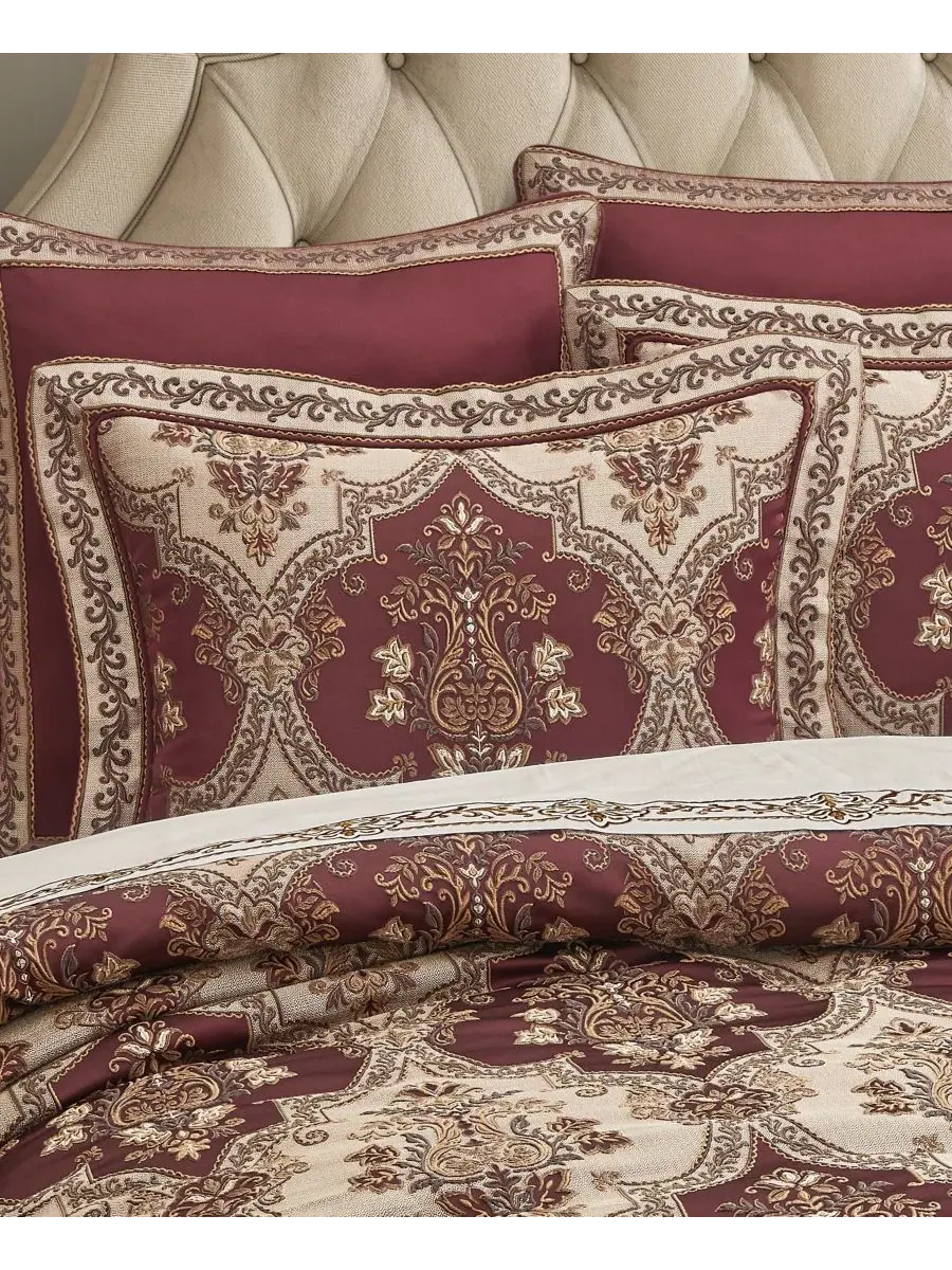 Комплект стеганого покрывала Phyllis Woven Damask из 4 предметов J Queen New York — изображение 3 из 8, бордо