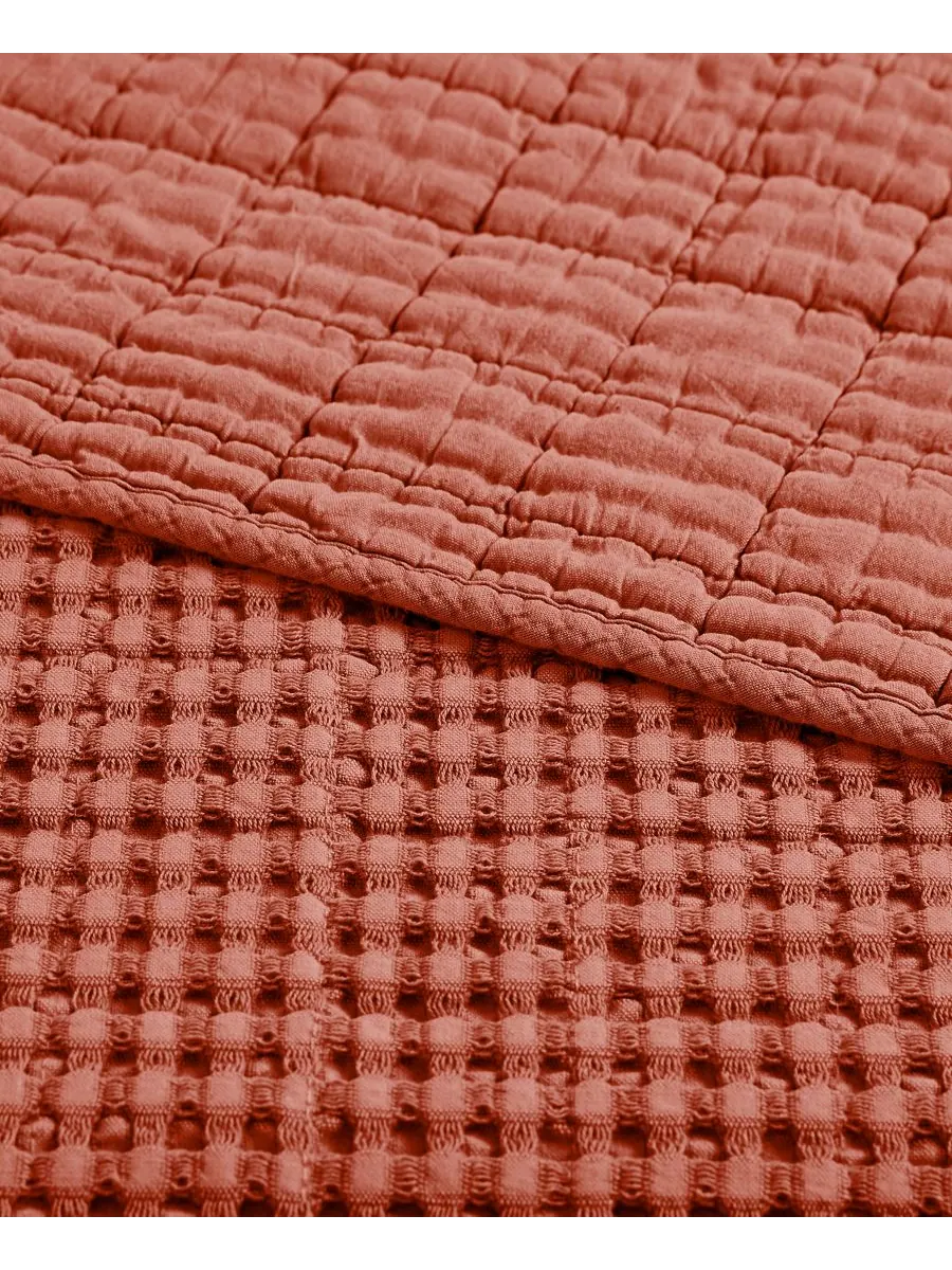 Комплект постельного белья mills waffle classic из 3 предметов, размер queen. Levtex — изображение 4 из 6, глина
