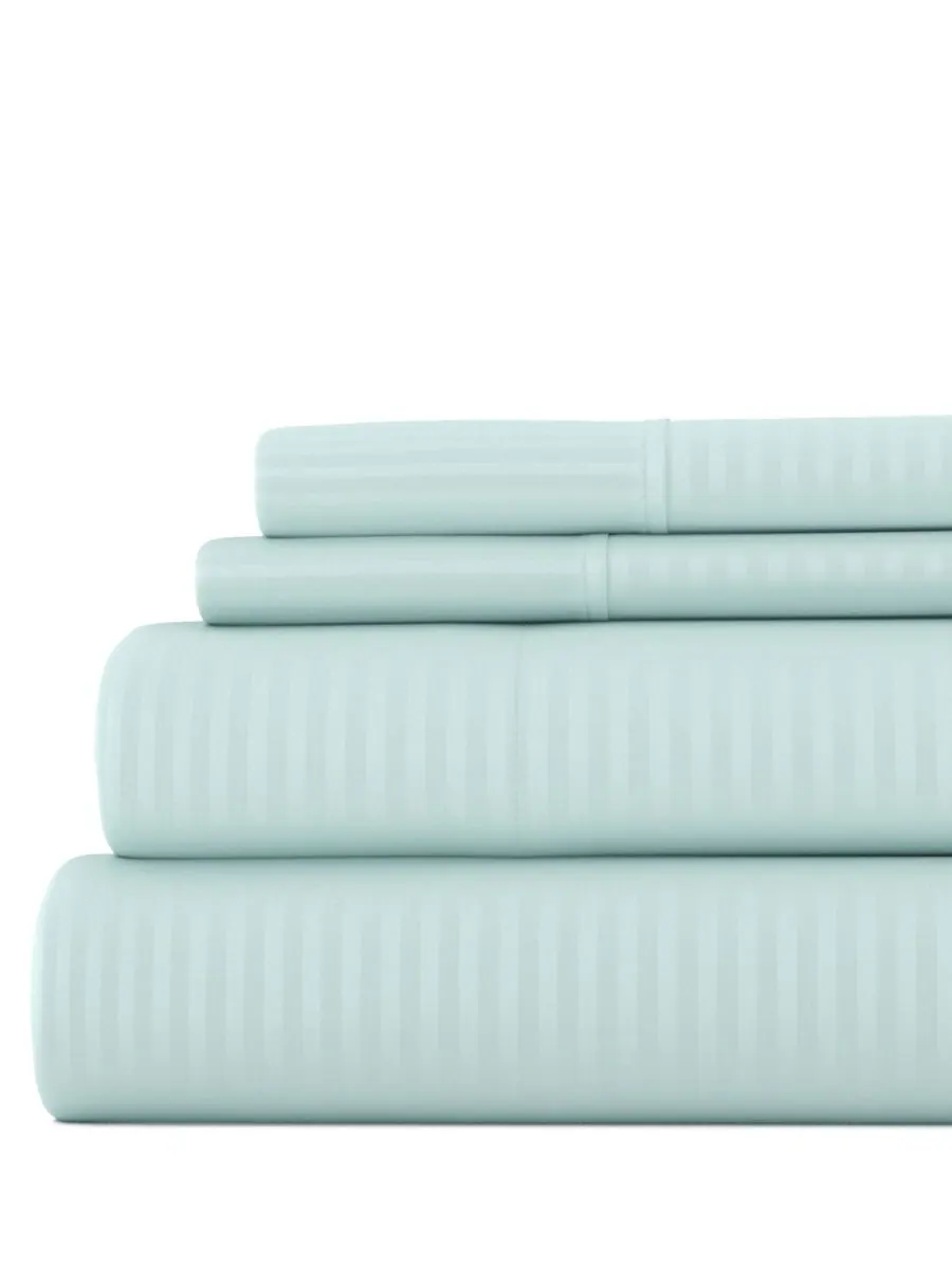Комплект постельного белья Expressed In Embosed Striped из 4 предметов, размер King ienjoy Home — изображение 1 из 9, голубой