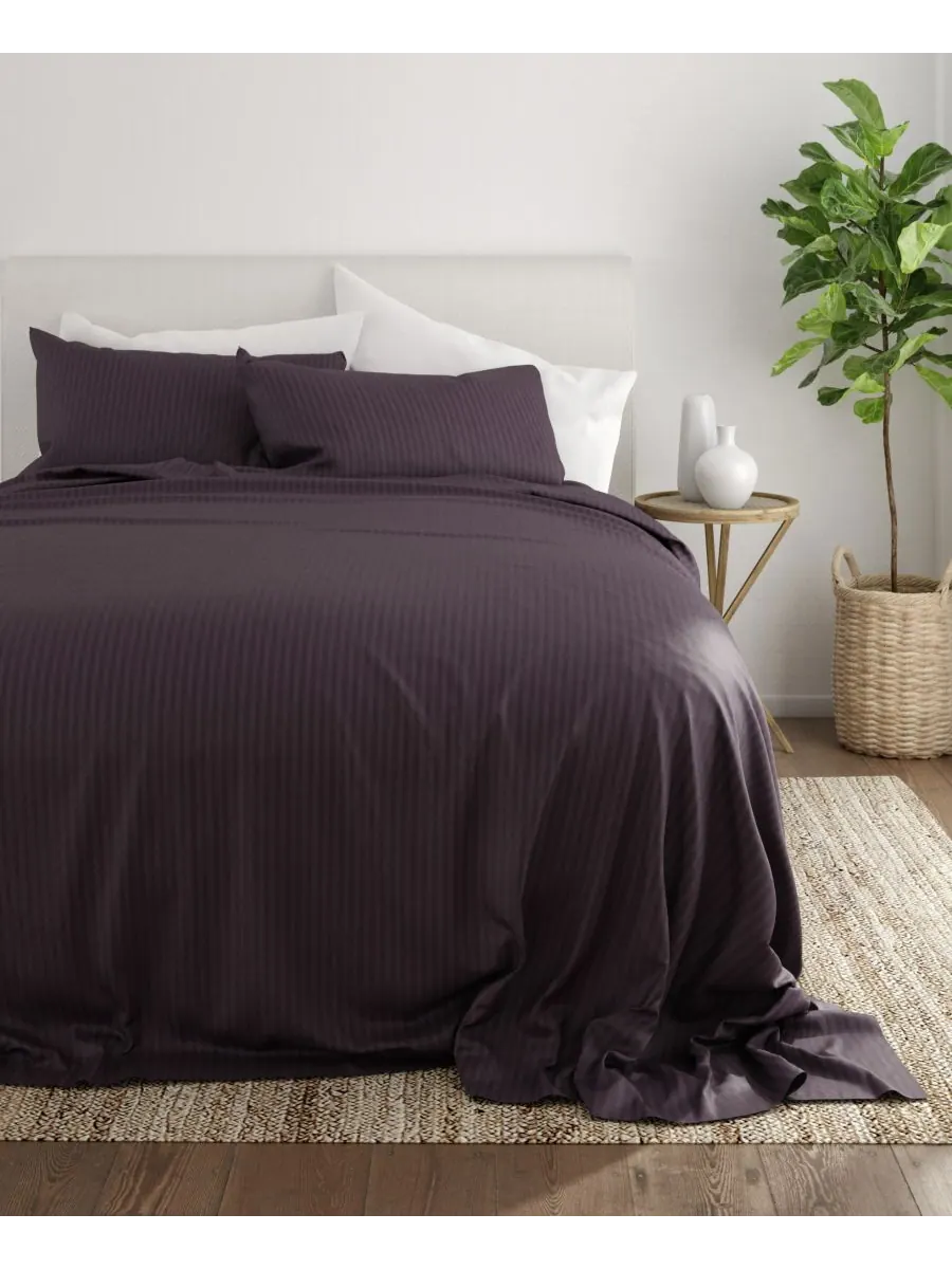 Комплект постельного белья Expressed In Embosed Striped из 4 предметов, размер King ienjoy Home — изображение 9 из 10