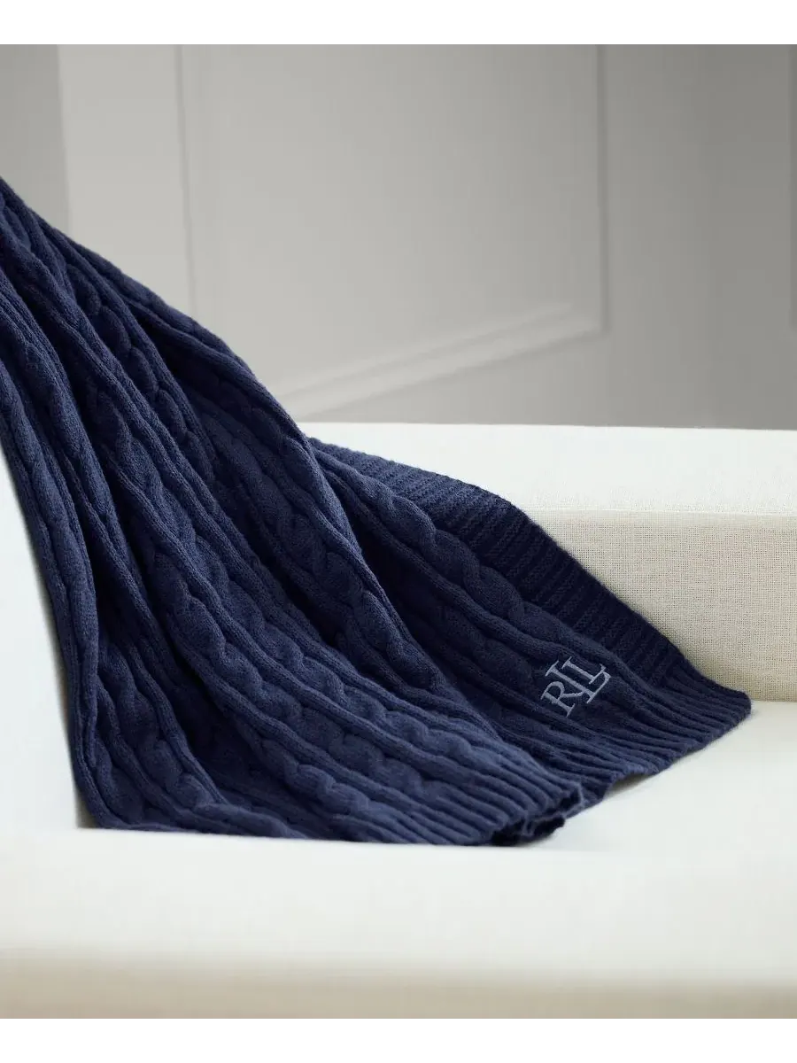 Плед Jamie Cable-Knit, 127 см x 152 см Lauren Ralph Lauren — изображение 2 из 4, темно-синий