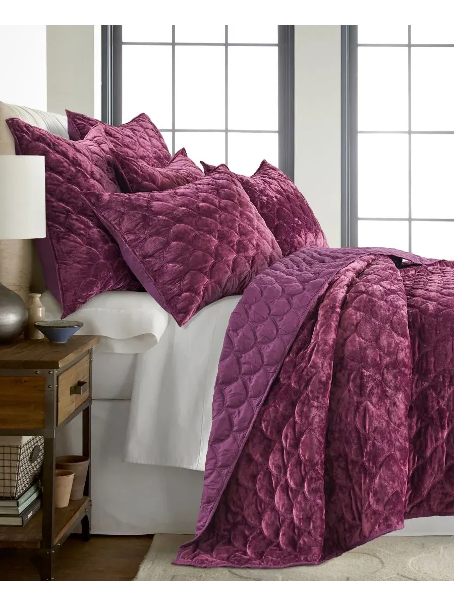 Стеганое покрывало Ellora Velvet, Twin/Twin XL Levtex Home — изображение 5 из 6, сливавый