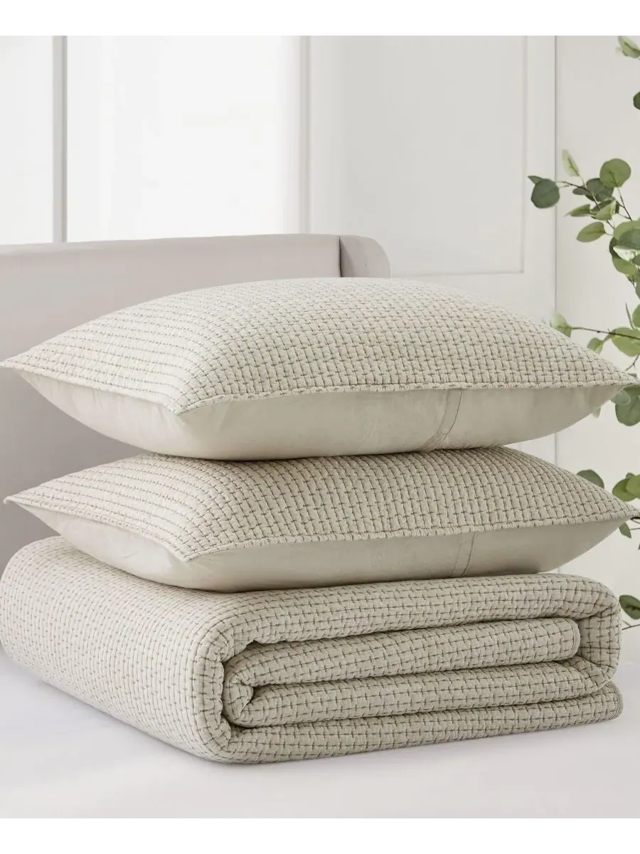 Стеганое покрывало с вышивкой Pick-Stitch, 2 предмета, Twin/Twin XL Levtex Home — изображение 3 из 4, тауп