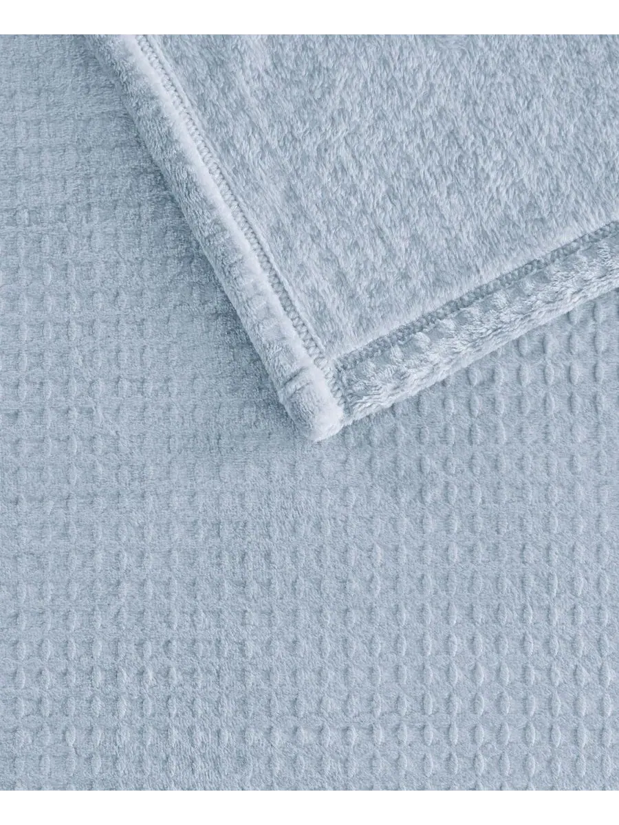 Плед из футера с вафельным узором, 229 x 229 см Premier Comfort — изображение 4 из 4, светлый синий