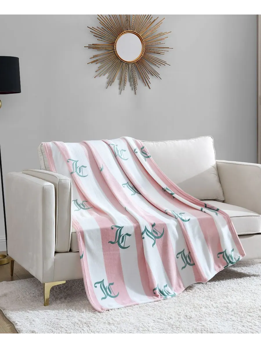 Плед Cabana Plush в полоску, 50 x 70 дюймов Juicy Couture — изображение 4 из 7, розовый