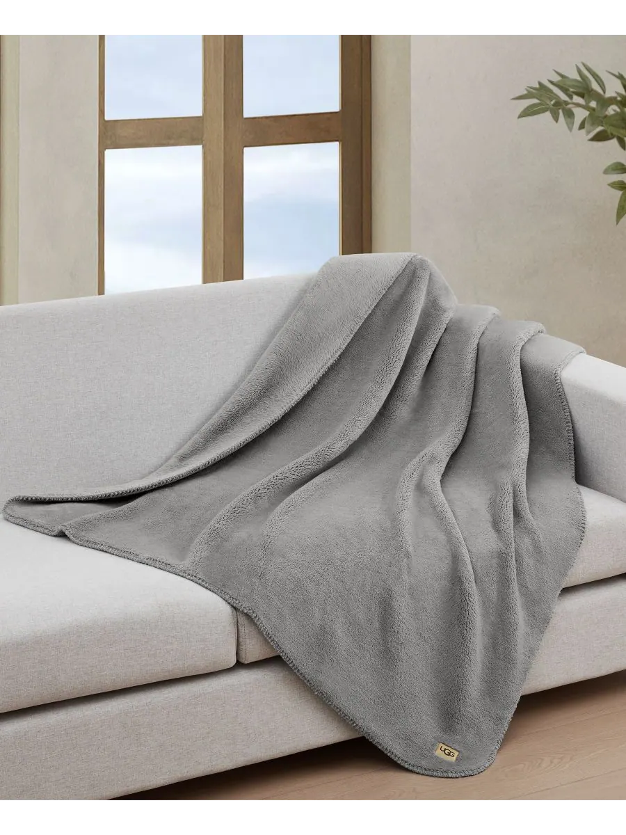 Плюшевый плед Saige, 50 x 70 дюймов UGG — изображение 1 из 3, серый