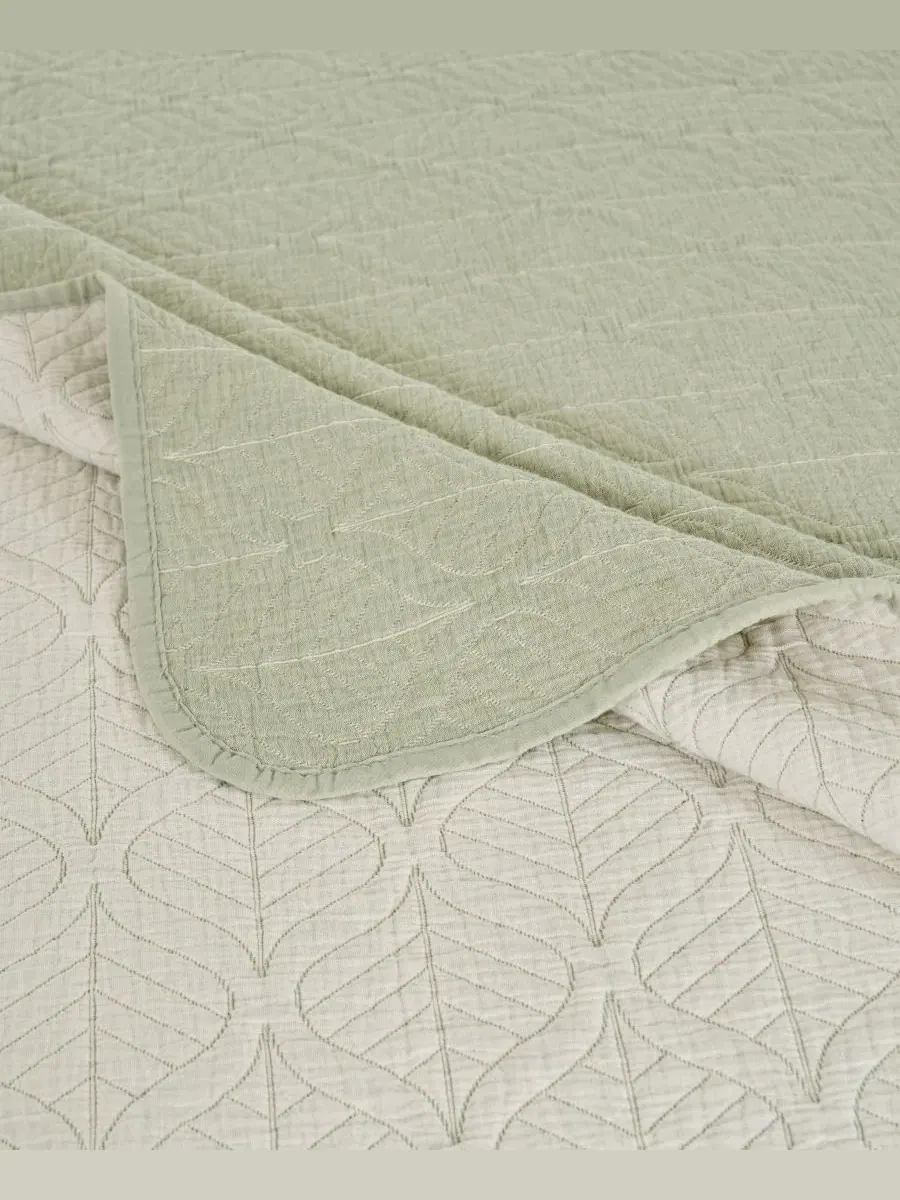 Покрывало-набор Harper Jacquard-Woven Reversible 2-предметный, Twin Greenland Home Fashions — изображение 4 из 7, шалфейный