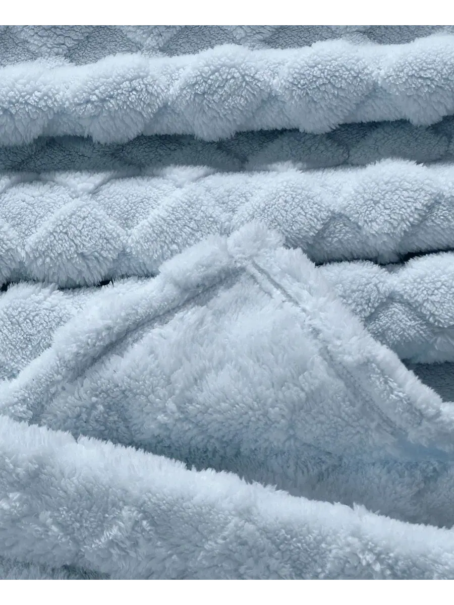 Плед из футера с жаккардовым узором Twin Sanctuary — изображение 6 из 8, синий