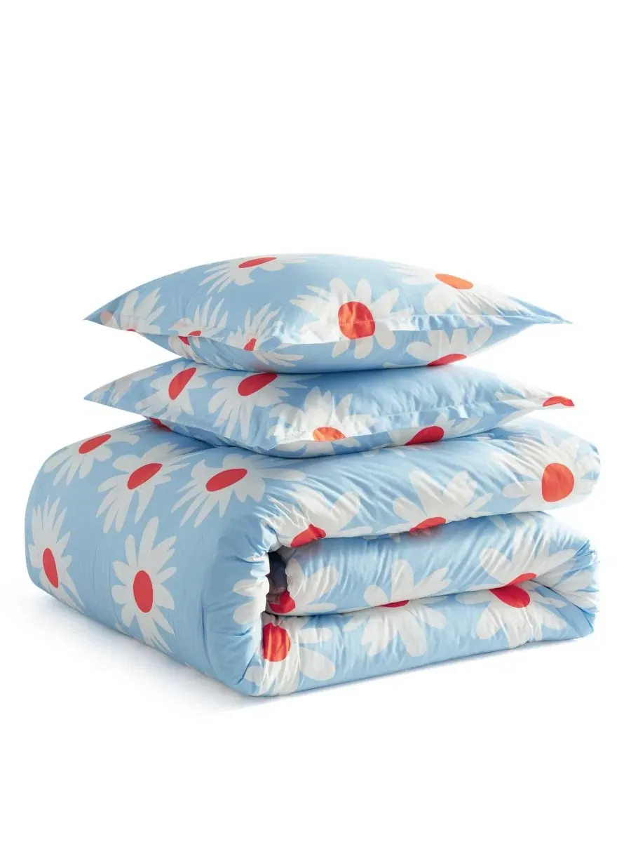 Комплект постельного белья Marimekko Rakastaa Ei Rakasta, King — изображение 6 из 7, светлый синий