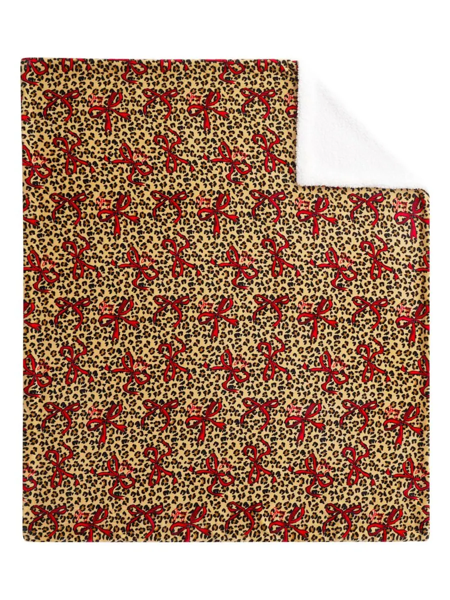 Мягкий двусторонний плед из искусственного меха шерпа, 50 x 60 дюймов Juicy Couture — изображение 5 из 5, красный