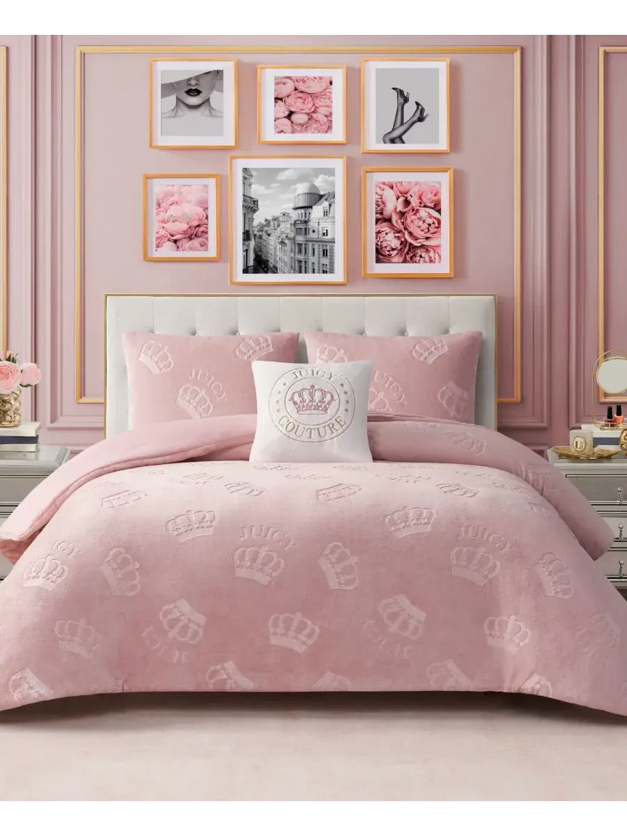 Комплект стеганого одеяла с тиснением короны, 3 предмета, Twin/Twin XL Juicy Couture — изображение 1 из 7, пудровый розовый