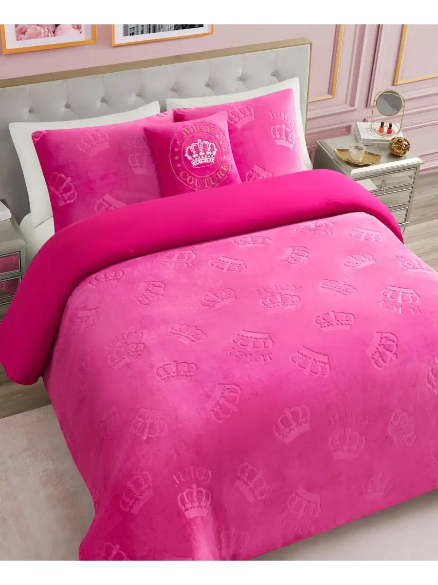 Комплект стеганого одеяла с тиснением короны, 3 предмета, Twin/Twin XL Juicy Couture — изображение 3 из 7, розовый