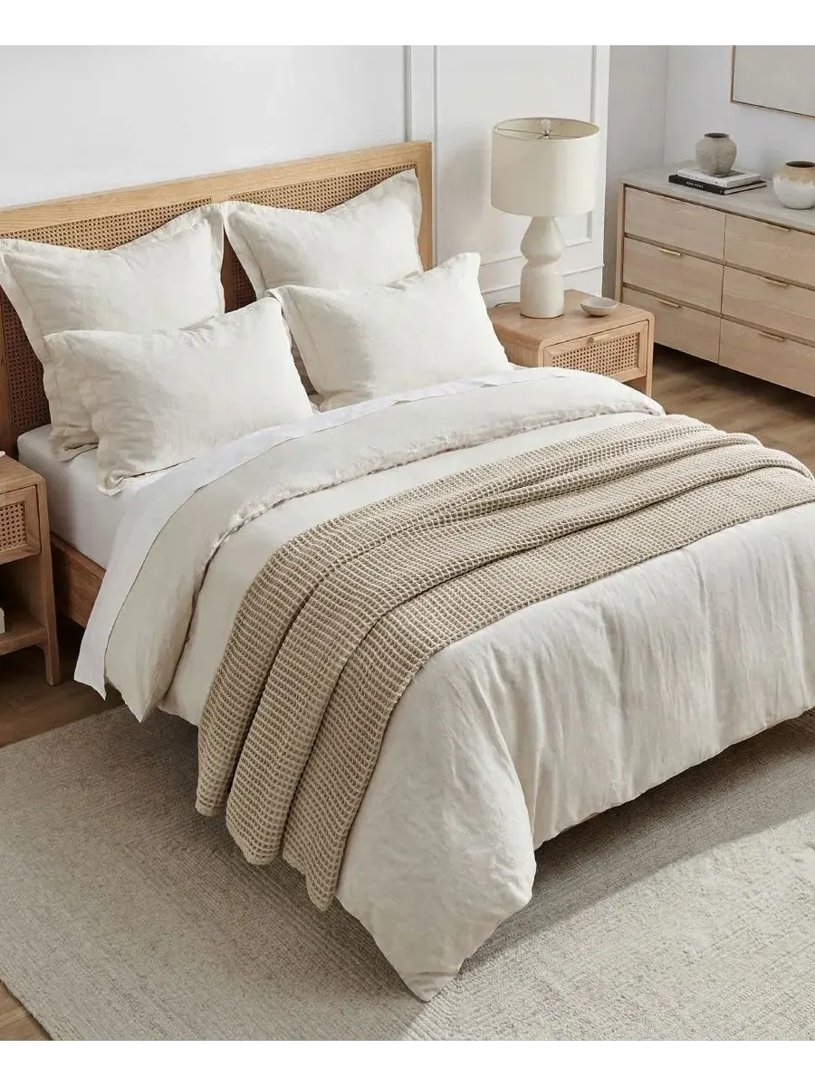 Плед вафельный 274×218 см Levtex Home — изображение 3 из 4, тауп
