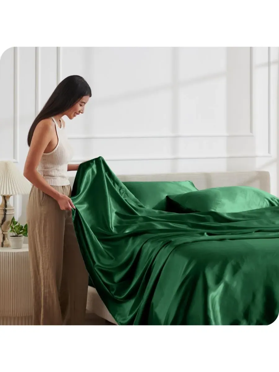 Комплект атласных простыней Bare Home — изображение 3 из 6, зеленый