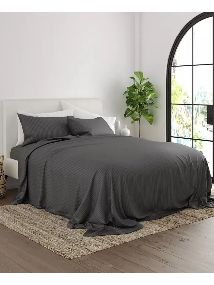 Наборы постельного белья в полоску из 4 предметов с тиснением The Home Collection ienjoy Home — изображение 10 из 11, серый