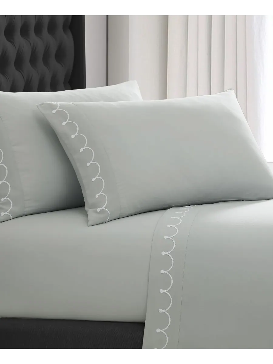 Вышитый комплект постельного белья из 4 предметов, размер King ELLE Décor, Scallop — изображение 2 из 8