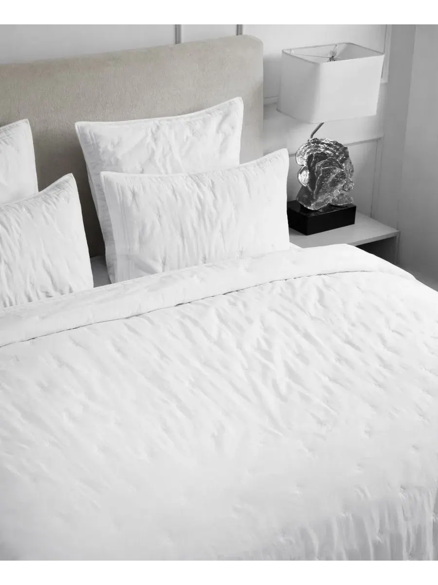 Покрывало стеганое Tufted Quilted Cotton Coverlet, Queen Michael Aram — изображение 2 из 6, облачный