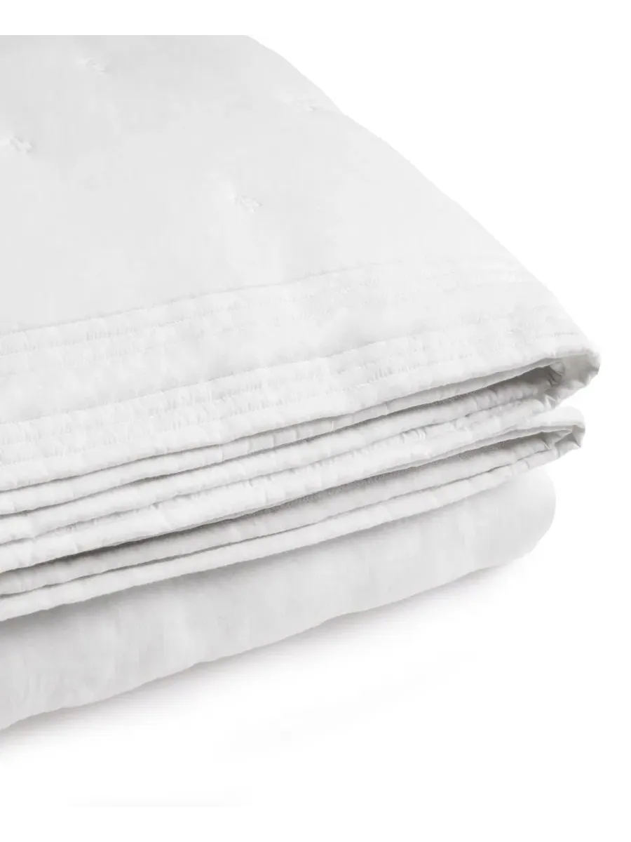 Покрывало стеганое Tufted Quilted Cotton Coverlet, Queen Michael Aram — изображение 5 из 6, облачный