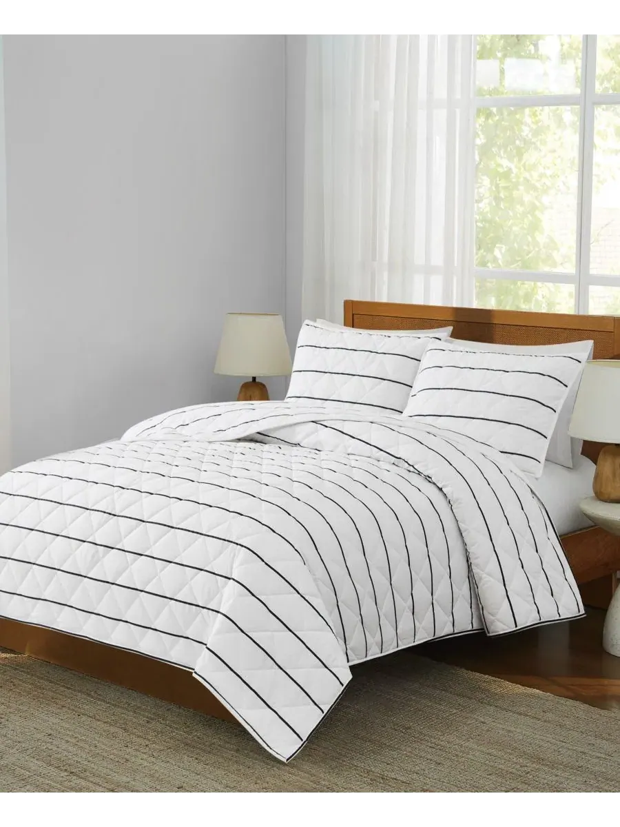 Комплект стеганого покрывала Hayward Stripe, Twin/Twin XL Brooklyn Loom — изображение 1 из 6, белый черный