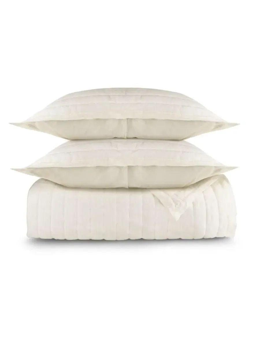 Стеганое одеяло с наволочками French Linen Channel Stitch Quilt & Sham Set Bokser Home — изображение 2 из 11, бежевый