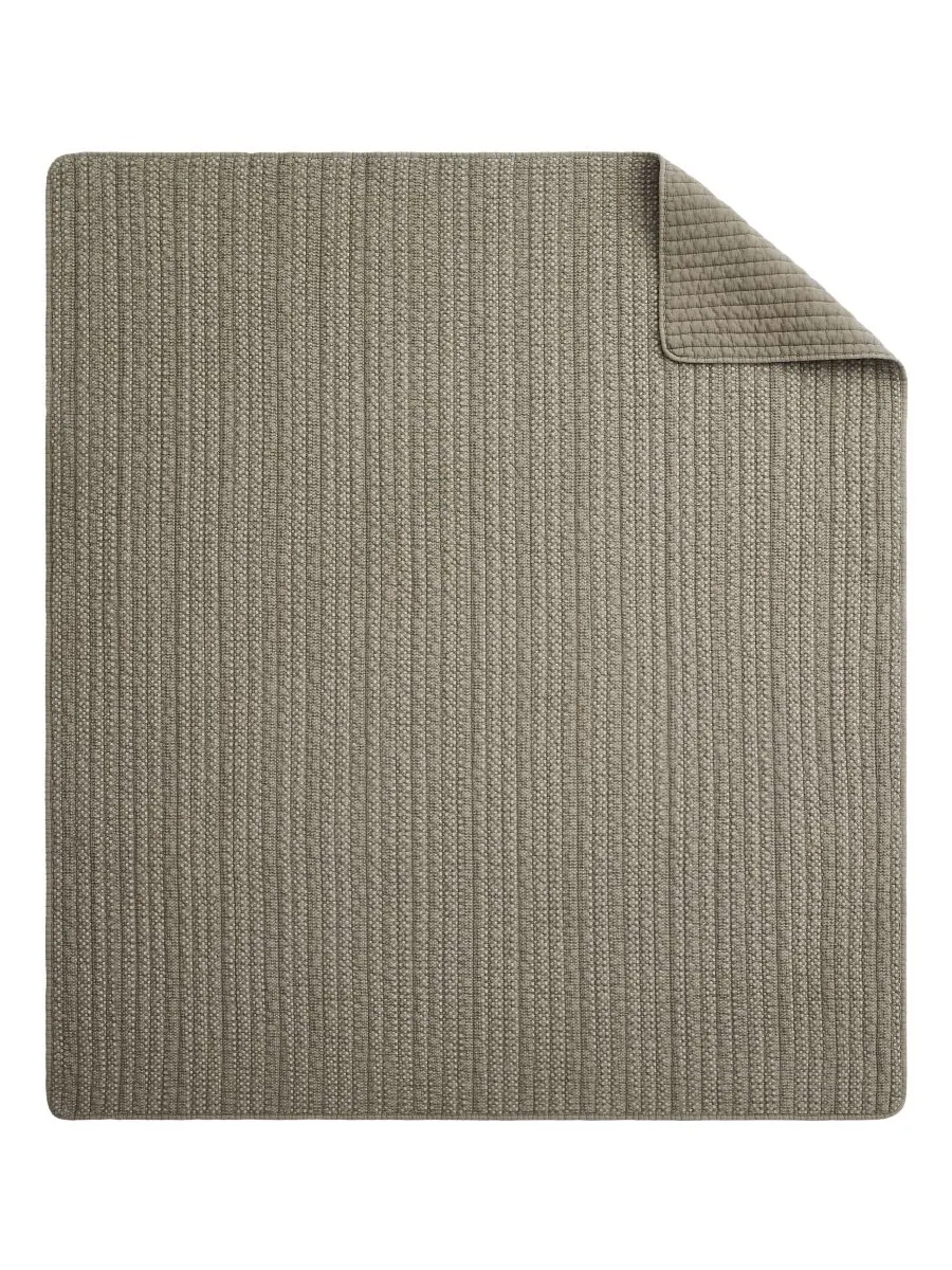 Стеганый плед Loden Stone Washed, 50 x 60 дюймов Levtex — изображение 4 из 5, тауп