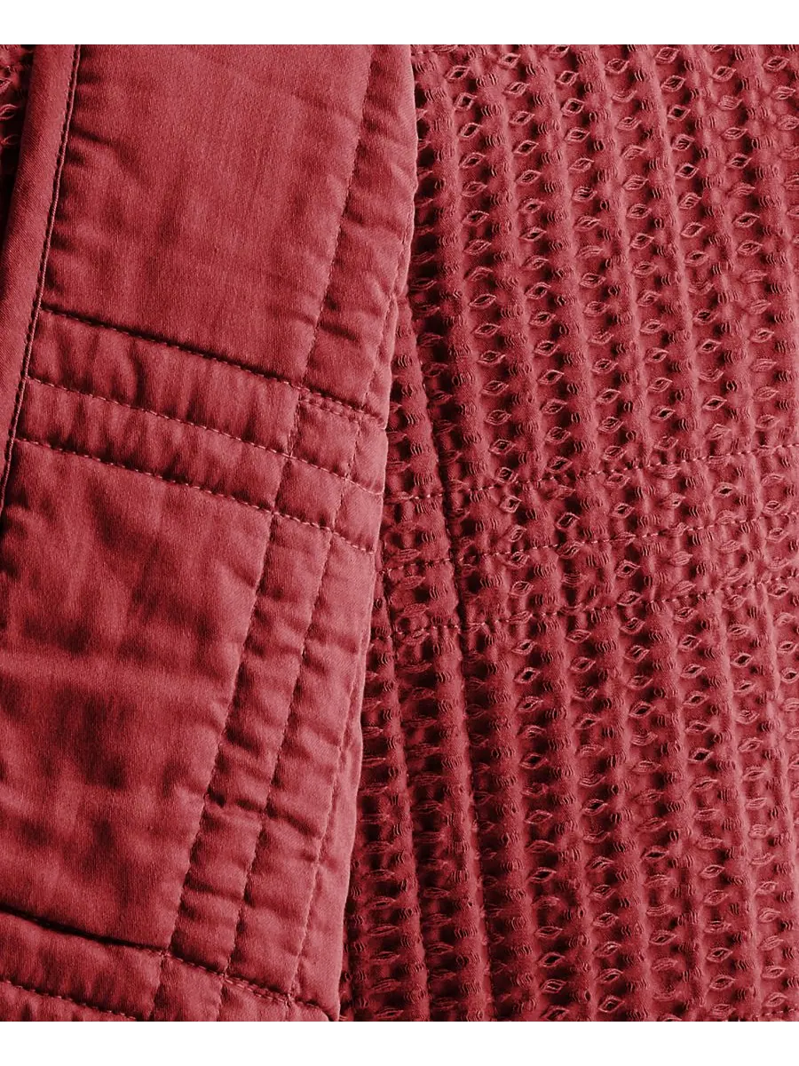 Комплект постельного белья Cloud Waffle Textured из 2 предметов, размер Twin/Twin XL Levtex — изображение 4 из 4, красный