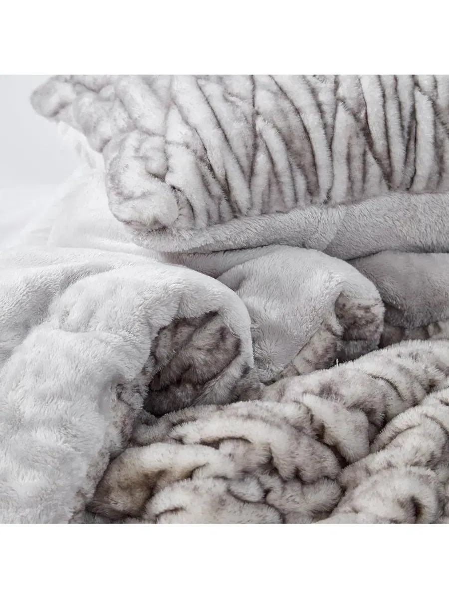 Комплект постельного белья Wrinkle Rolls Chunky Bunny Coma Inducer — изображение 4 из 4, серый