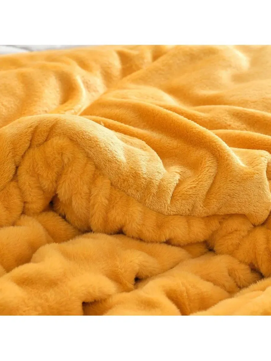 Одеяло-комфортер из искусственного меха Wrinkle Rolls Chunky Bunny Coma Inducer, Cheddar Cheese — изображение 4 из 4