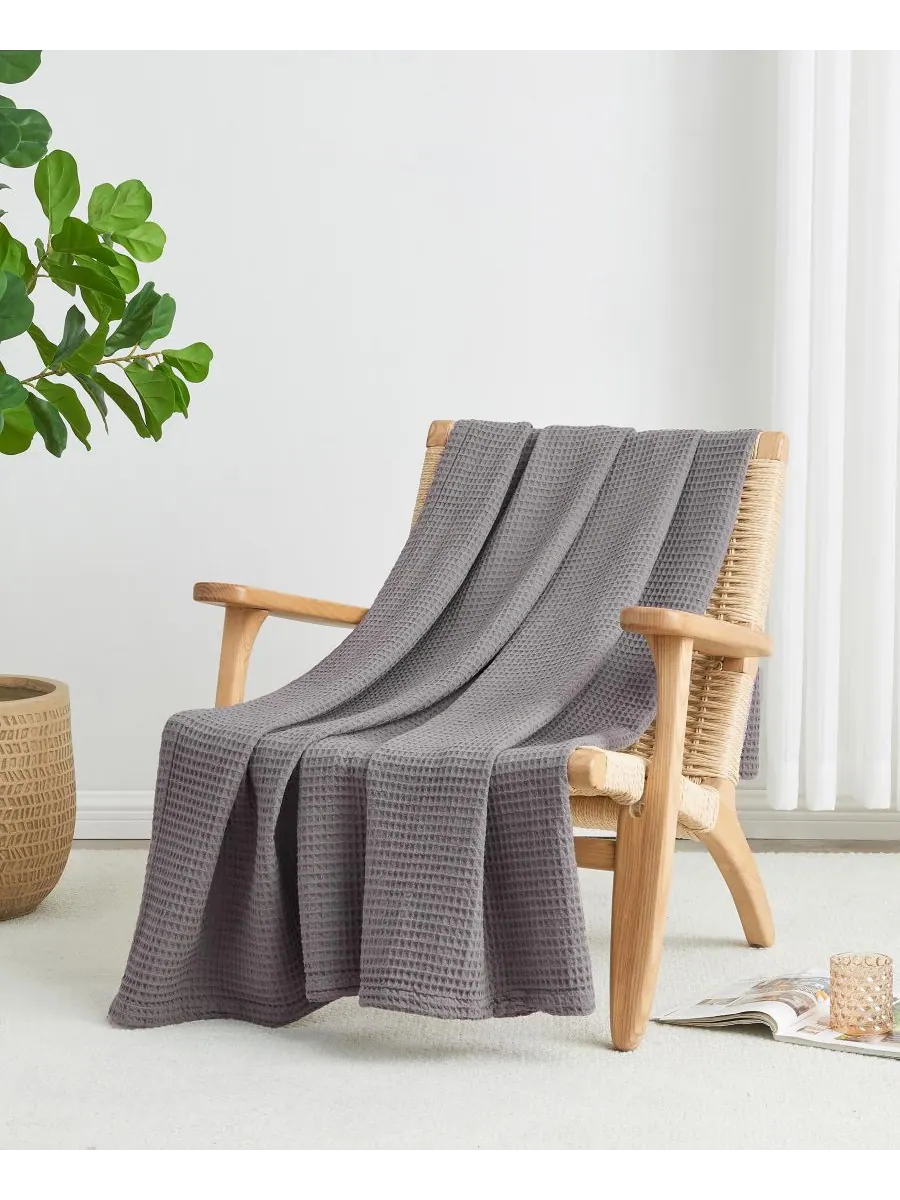 Хлопковое одеяло с вафельным плетением Linery & Co, Dark grey, Twin — изображение 3 из 6, серый