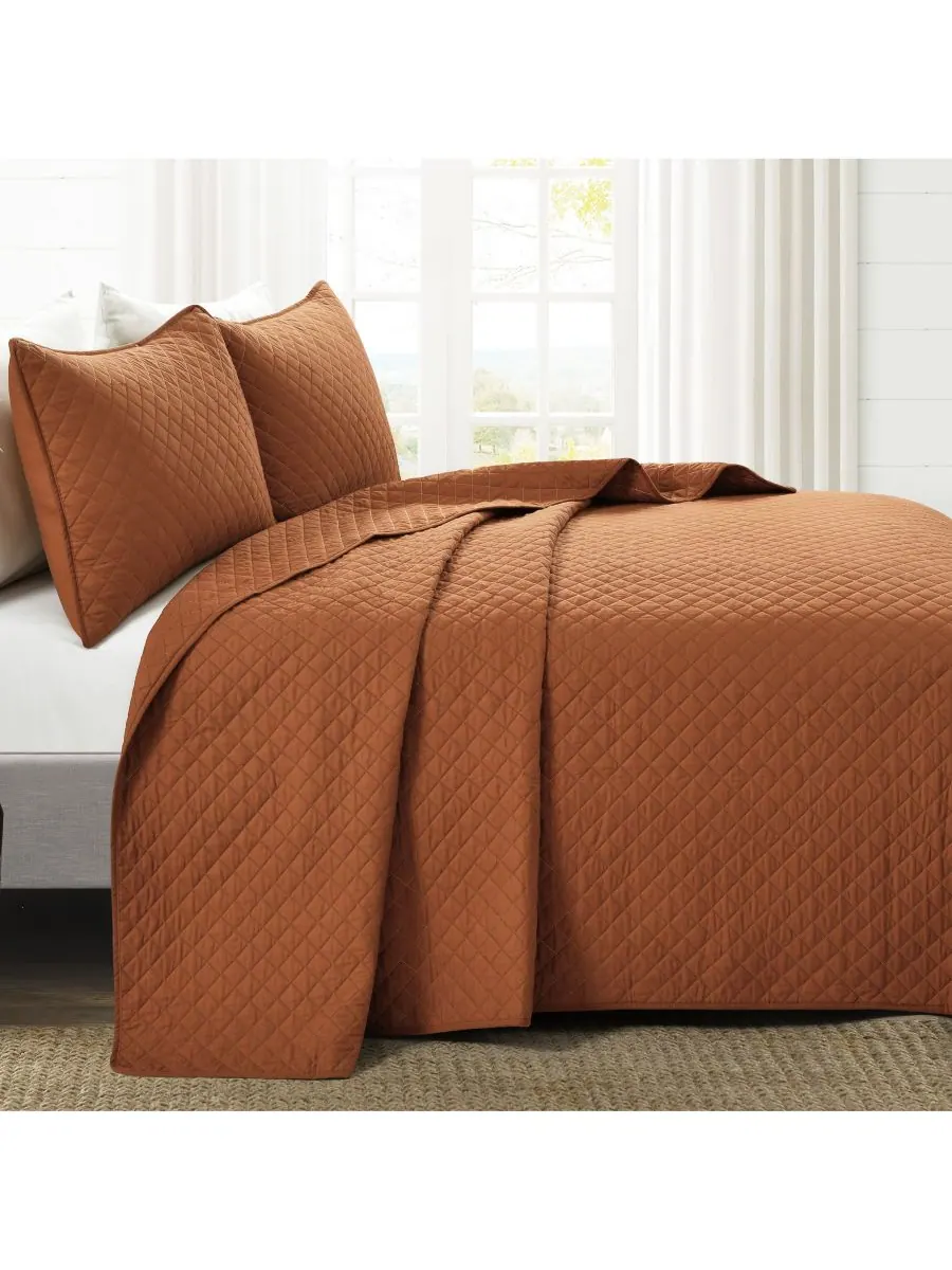Комплект постельного белья Ava Cotton из 3 предметов, размер King Lush Decor — изображение 8 из 9, красный