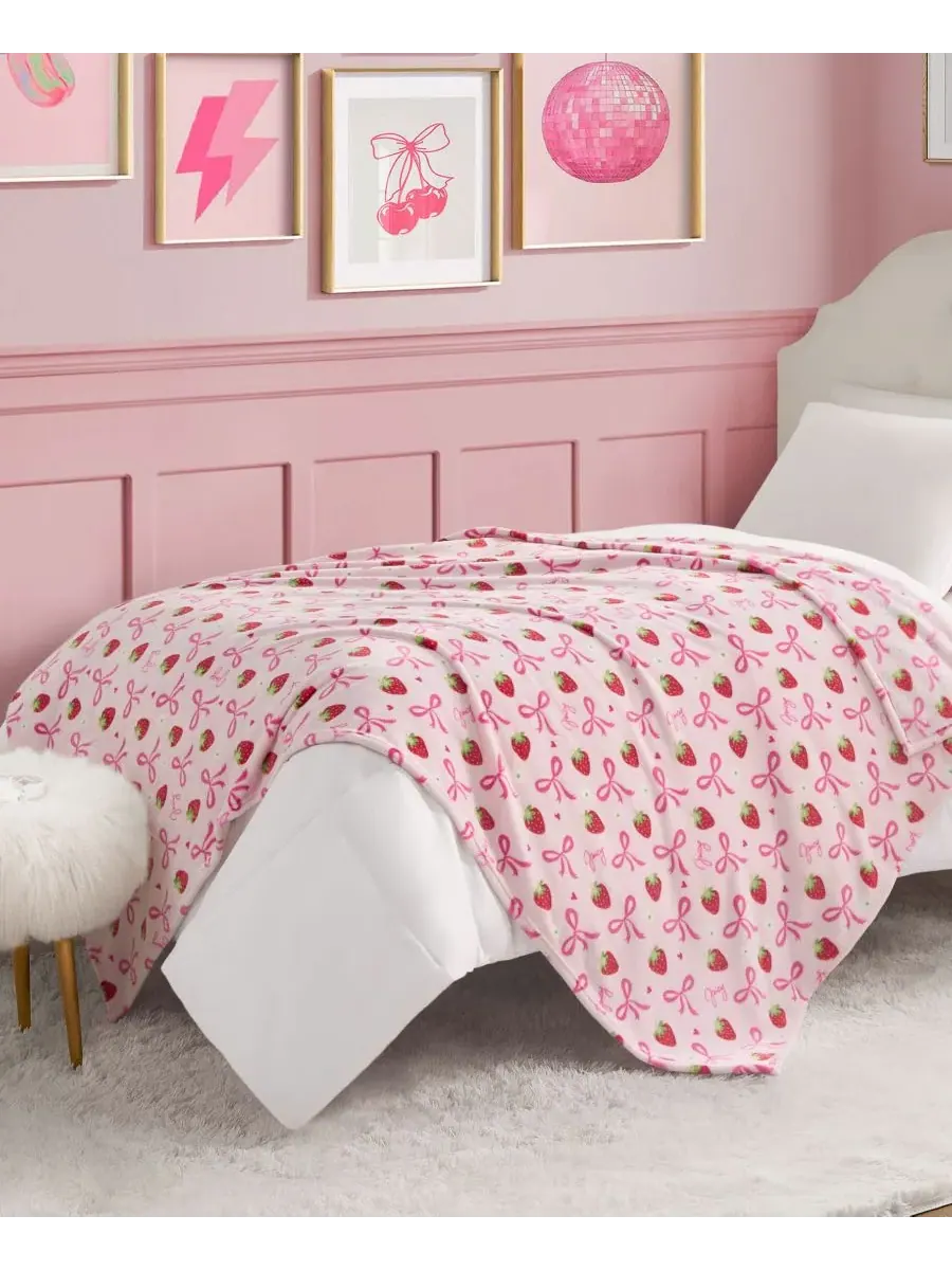 Детский плюшевый плед, 127 x 178 см Juicy Couture — изображение 2 из 5, розовый
