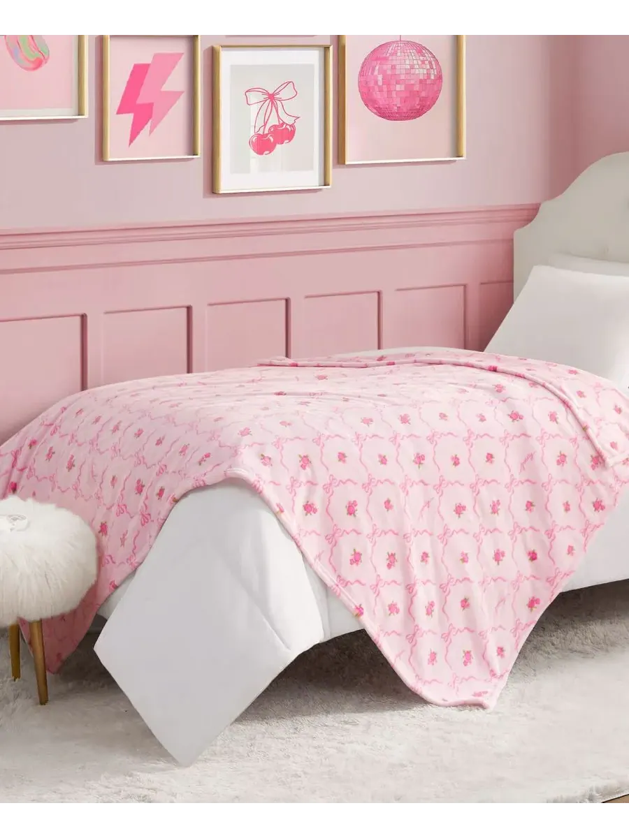 Детский плюшевый плед, 127 x 178 см Juicy Couture — изображение 2 из 6, розовый