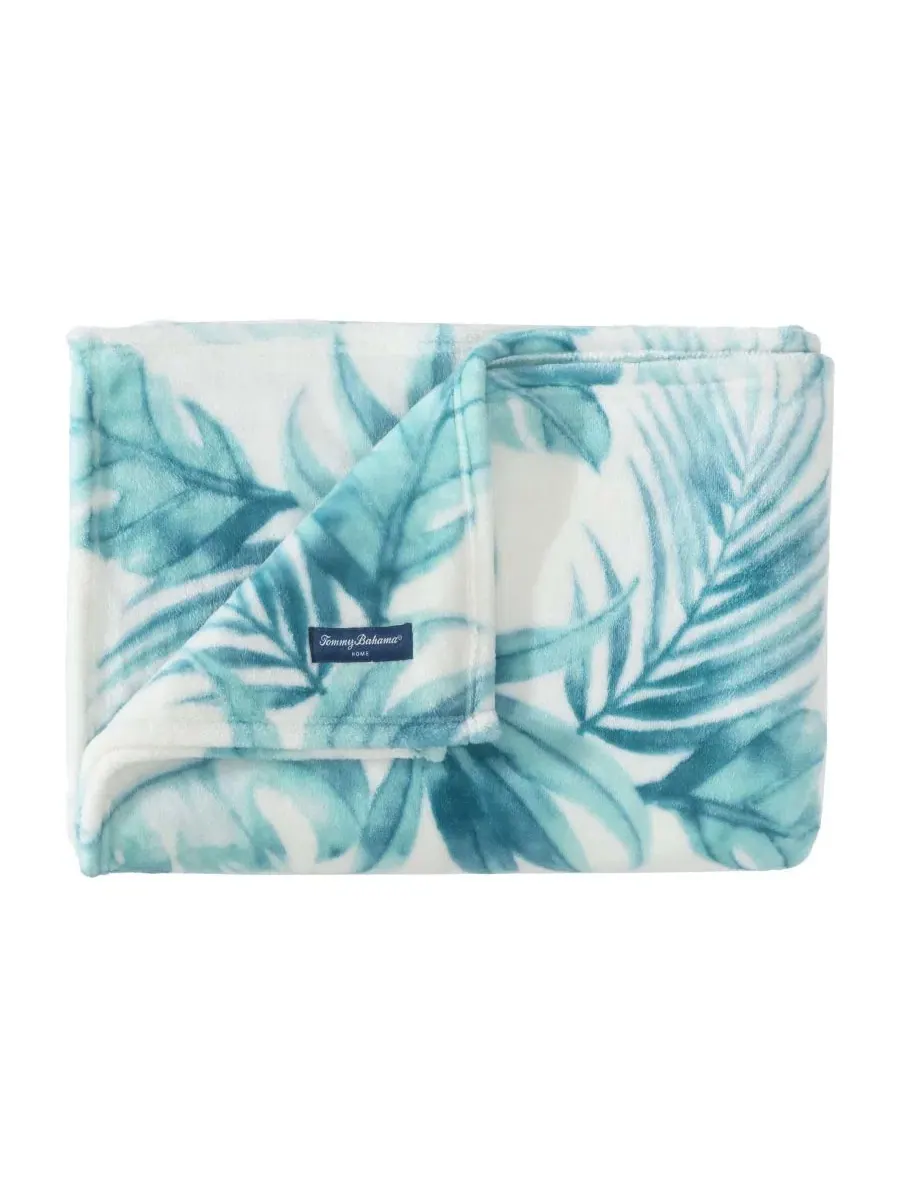 Ультрамягкий плюшевый флисовый плед, 178 x 127 см Tommy Bahama Home — изображение 1 из 6, белый/зеленый