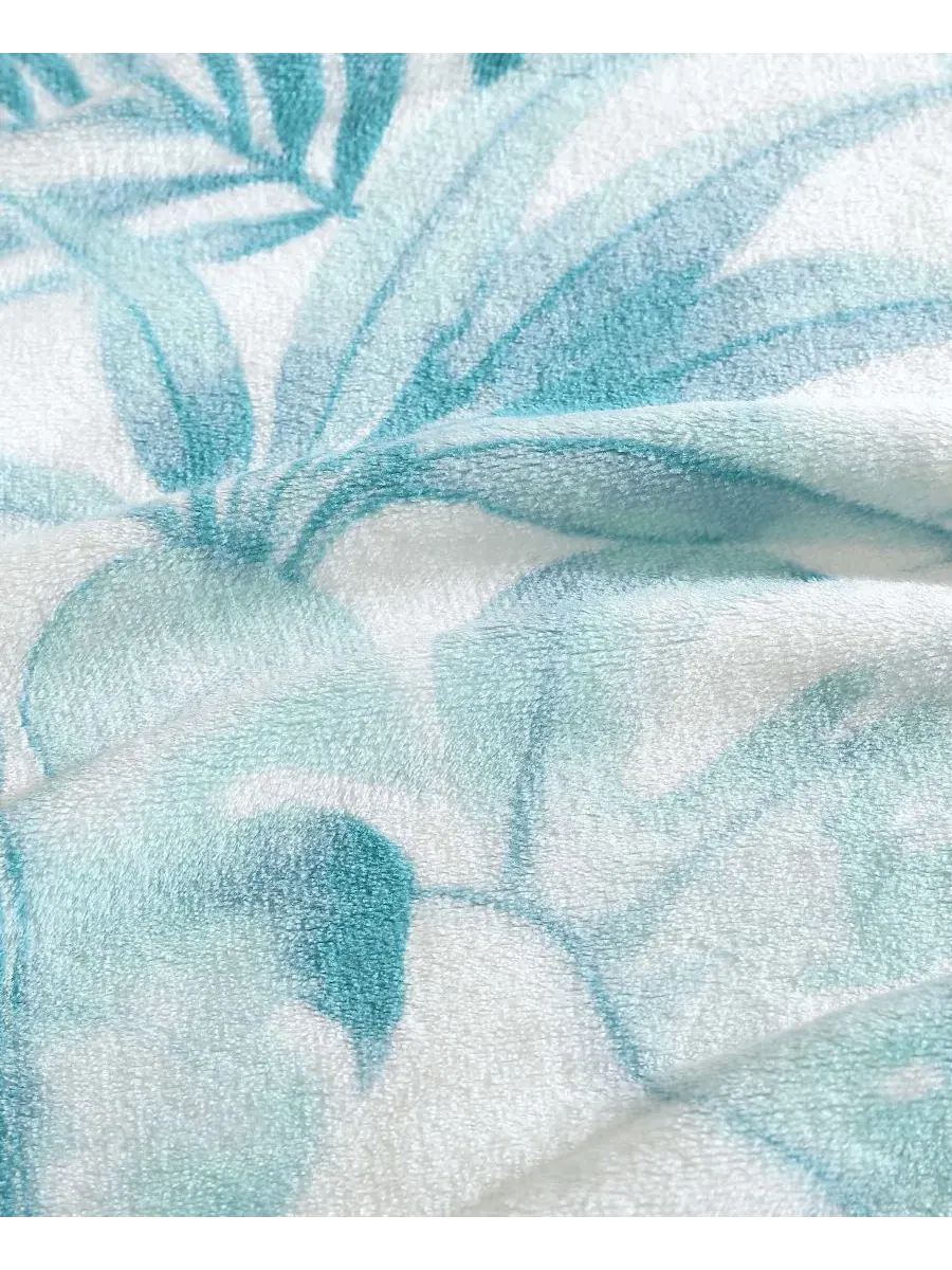 Ультрамягкий плюшевый флисовый плед, 178 x 127 см Tommy Bahama Home — изображение 6 из 6, белый/зеленый