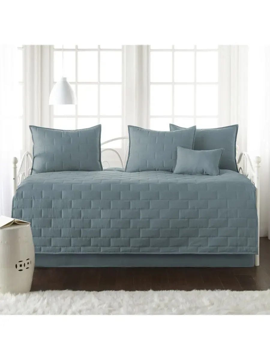 Комплект постельного белья Brickhouse Farmhouse из 3 предметов (одеяло и кушетка) Southshore Fine — изображение 1 из 2