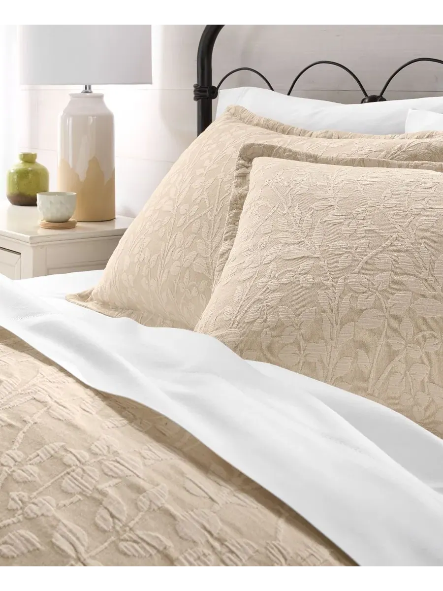 Комплект стеганого покрывала с наволочками, King, Ivy Matelasse Charter Club — изображение 2 из 9, бежевый
