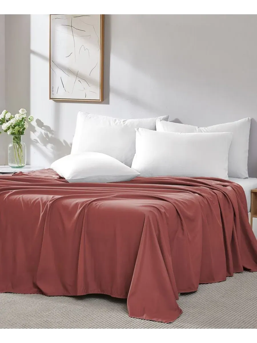 Комплект простыней 2 шт., 203x239 см, мягкие, из полиэстера Southshore Fine Linens — изображение 4 из 5, красный