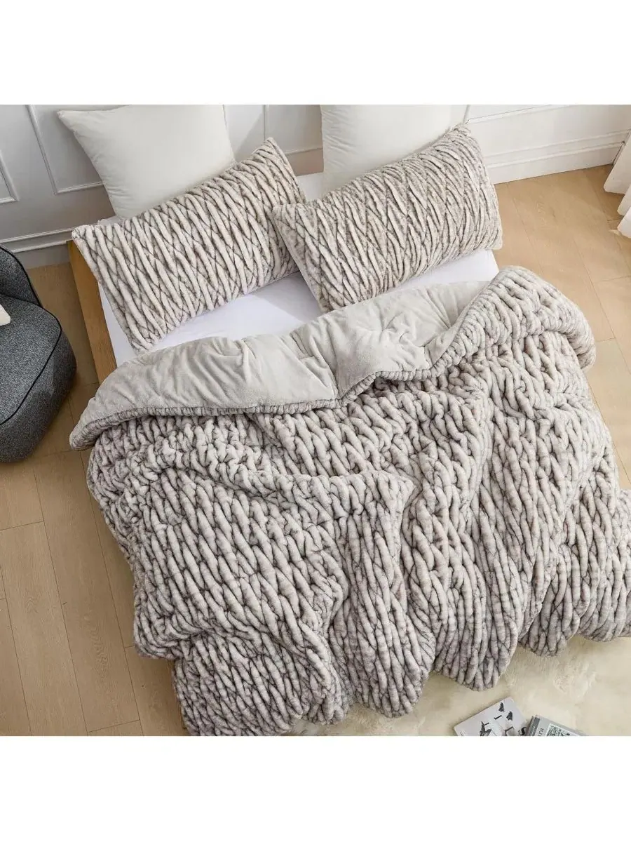 Комплект постельного белья Wrinkle Rolls Chunky Bunny Coma Inducer — изображение 2 из 4, серый
