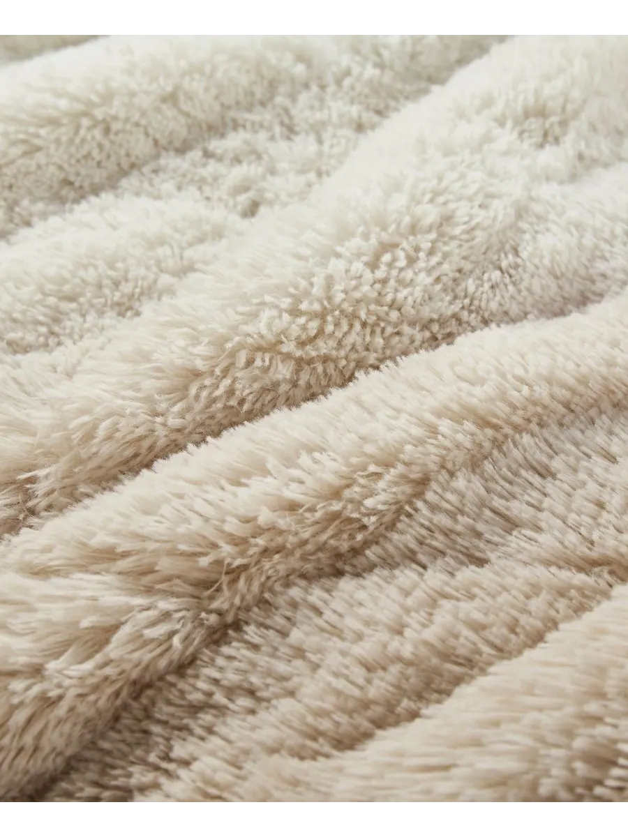 Комплект постельного белья Brielle Ombre из 3 предметов с пушистым искусственным мехом, размер — изображение 9 из 10