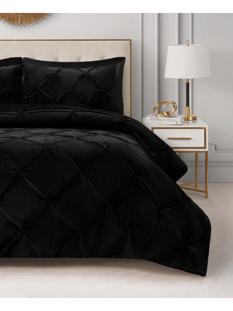 Комплект постельного белья Kiss Pleat Plush из 2 предметов, размер Twin/Twin XL Juicy Couture — изображение 1 из 6, черный
