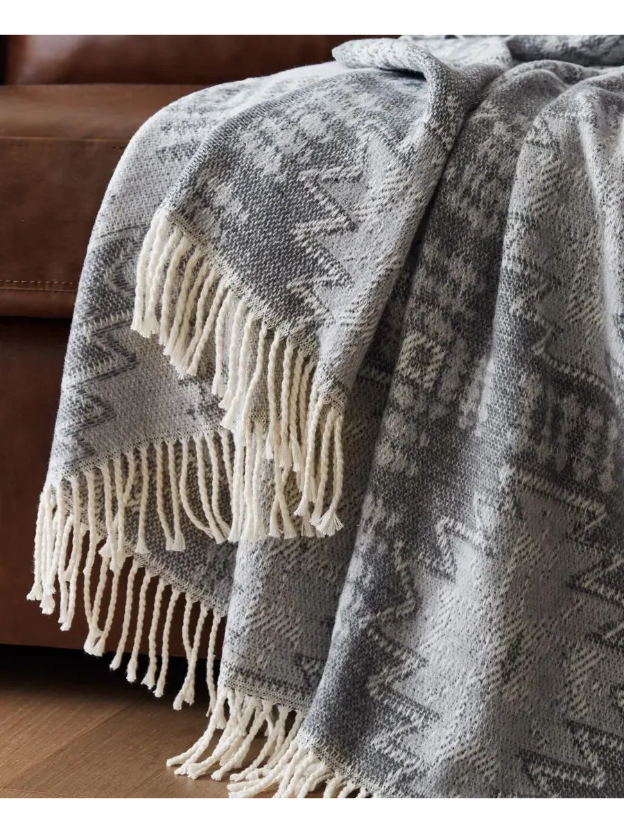 Дышащий плед из смеси хлопка Alberta, 127 x 152 см Woolrich — изображение 5 из 14, серый