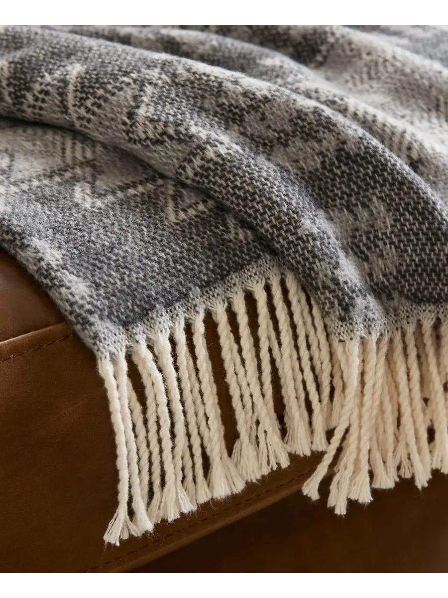 Дышащий плед из смеси хлопка Alberta, 127 x 152 см Woolrich — изображение 6 из 14, серый