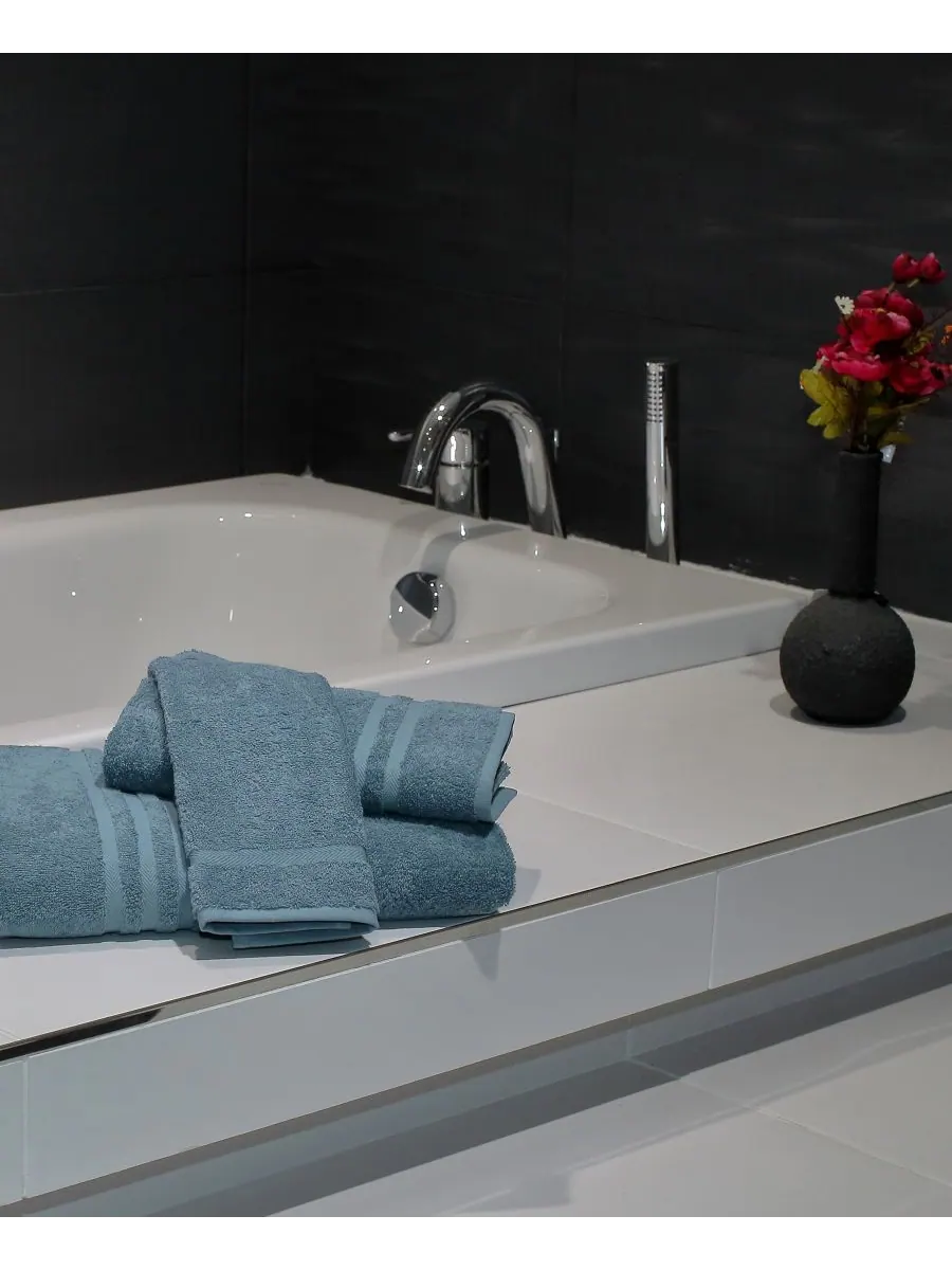 Набор полотенец denzi из 3 предметов Linum Home — изображение 3 из 3, светлый синий