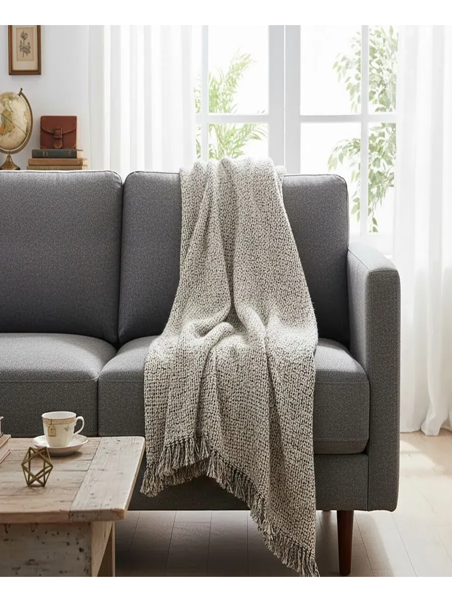 Плед флисовый с бахромой Ruth Boucle Texture Throw Rizzy Home — изображение 6 из 6, серый