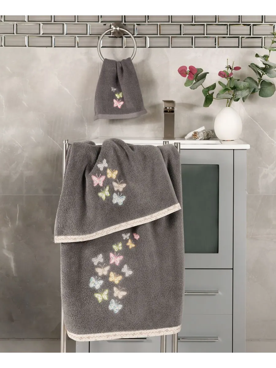 Набор из двух банных полотенец из турецкого хлопка с вышивкой «Марипоса» Linum Home — изображение 4 из 4, темно-серый