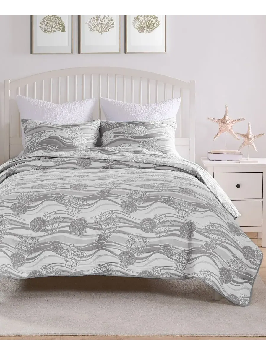 Dover Двусторонний Мателассе, 3 шт. Комплект покрывал, King Greenland Home Fashions — изображение 3 из 6, серый