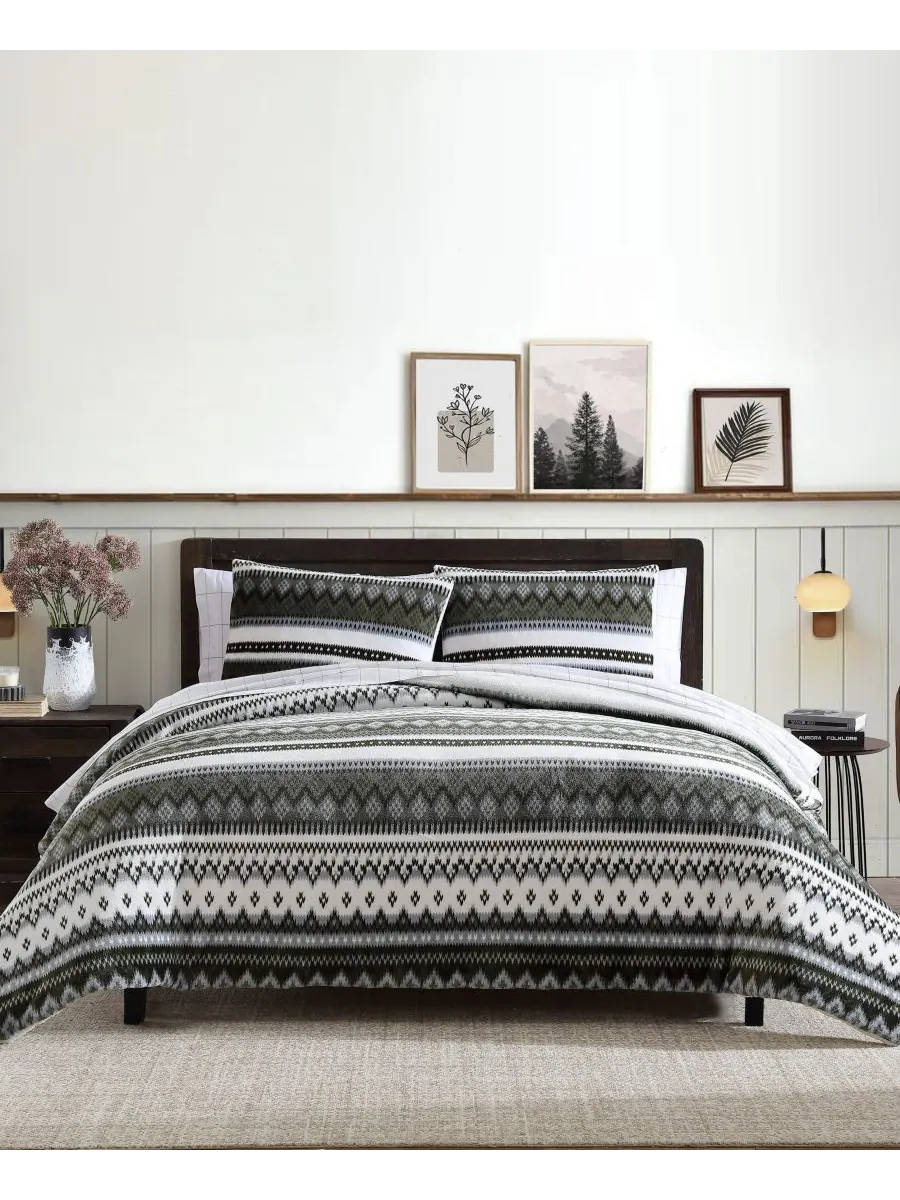 Комплект постельного белья Shelton Fair Isle Plush из 3 предметов, размер King Eddie Bauer — изображение 1 из 8, оливковый