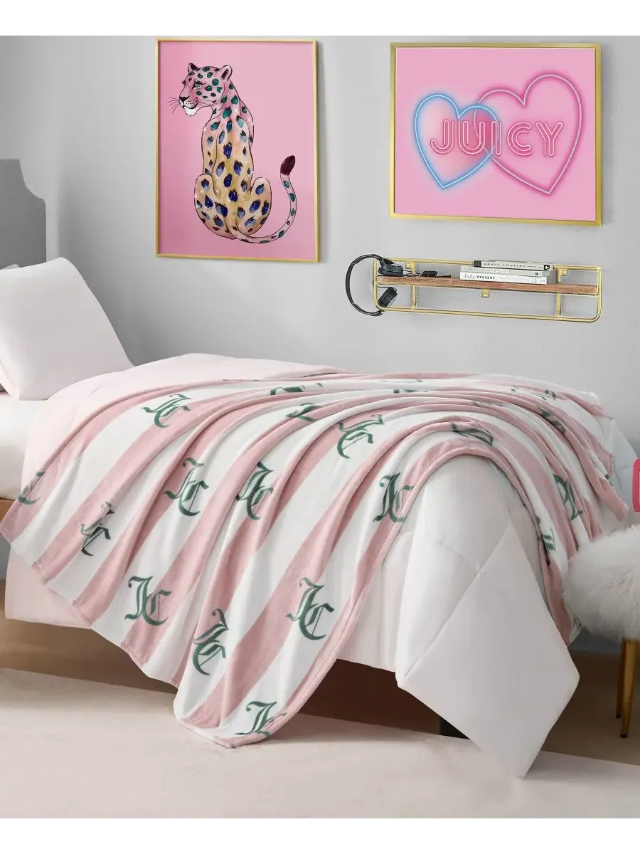 Плед Cabana Plush в полоску, размер Twin/Twin XL Juicy Couture — изображение 3 из 6, розовый