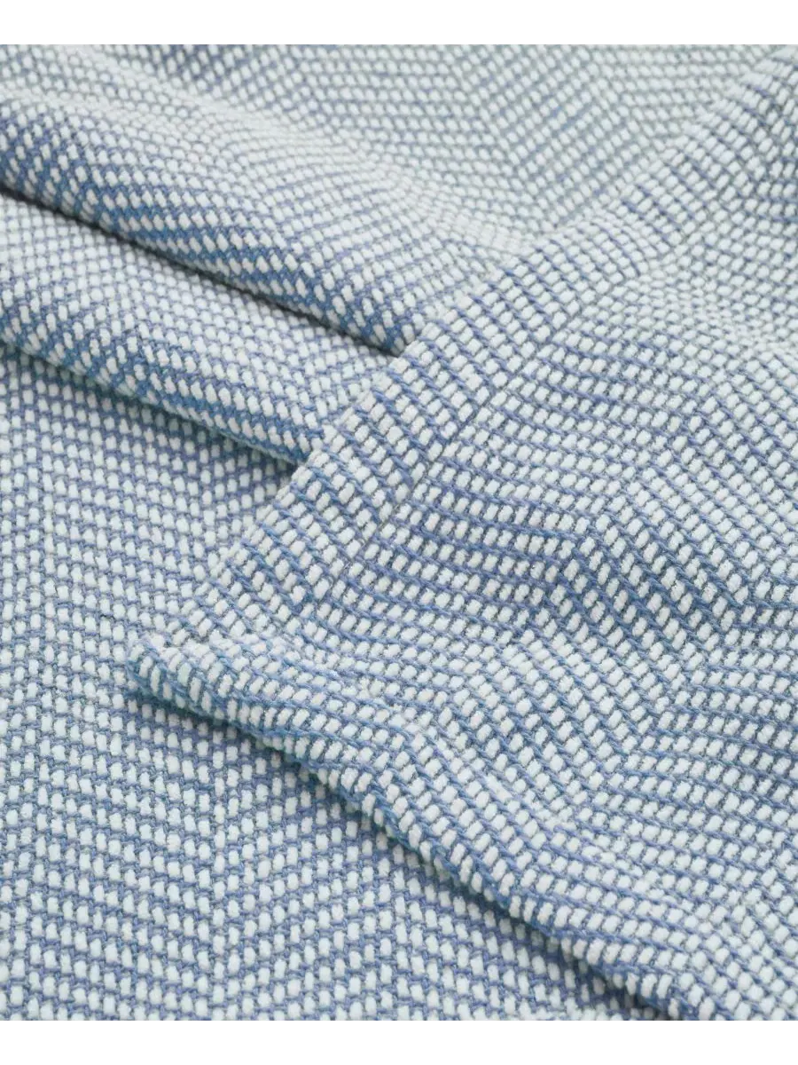 Плед из хлопка Chevron All Season Comfort Blanket Superior — изображение 5 из 8, синий